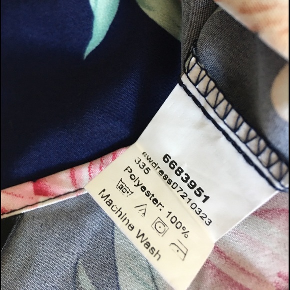 NWT Pacific Floral Casual Dress. Size L. - Picture 5 of 6